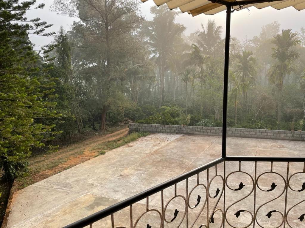 New Organic Home Stay Mudigere ภายนอก รูปภาพ