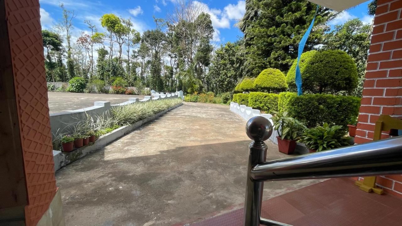 New Organic Home Stay Mudigere ภายนอก รูปภาพ