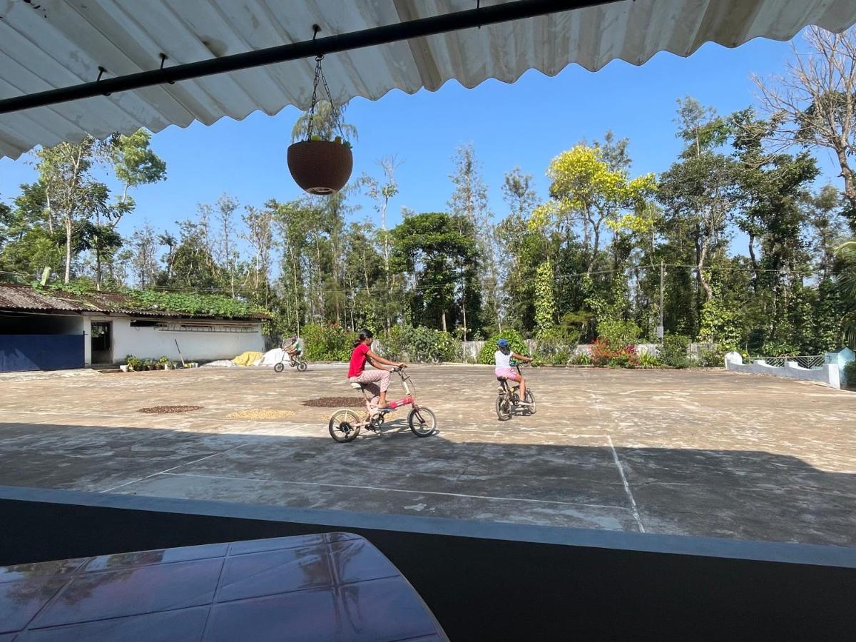 New Organic Home Stay Mudigere ภายนอก รูปภาพ